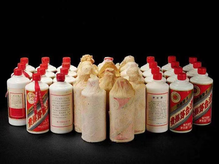 坡头镇老酒回收上门哪里回收(附近上门回收茅台酒）?